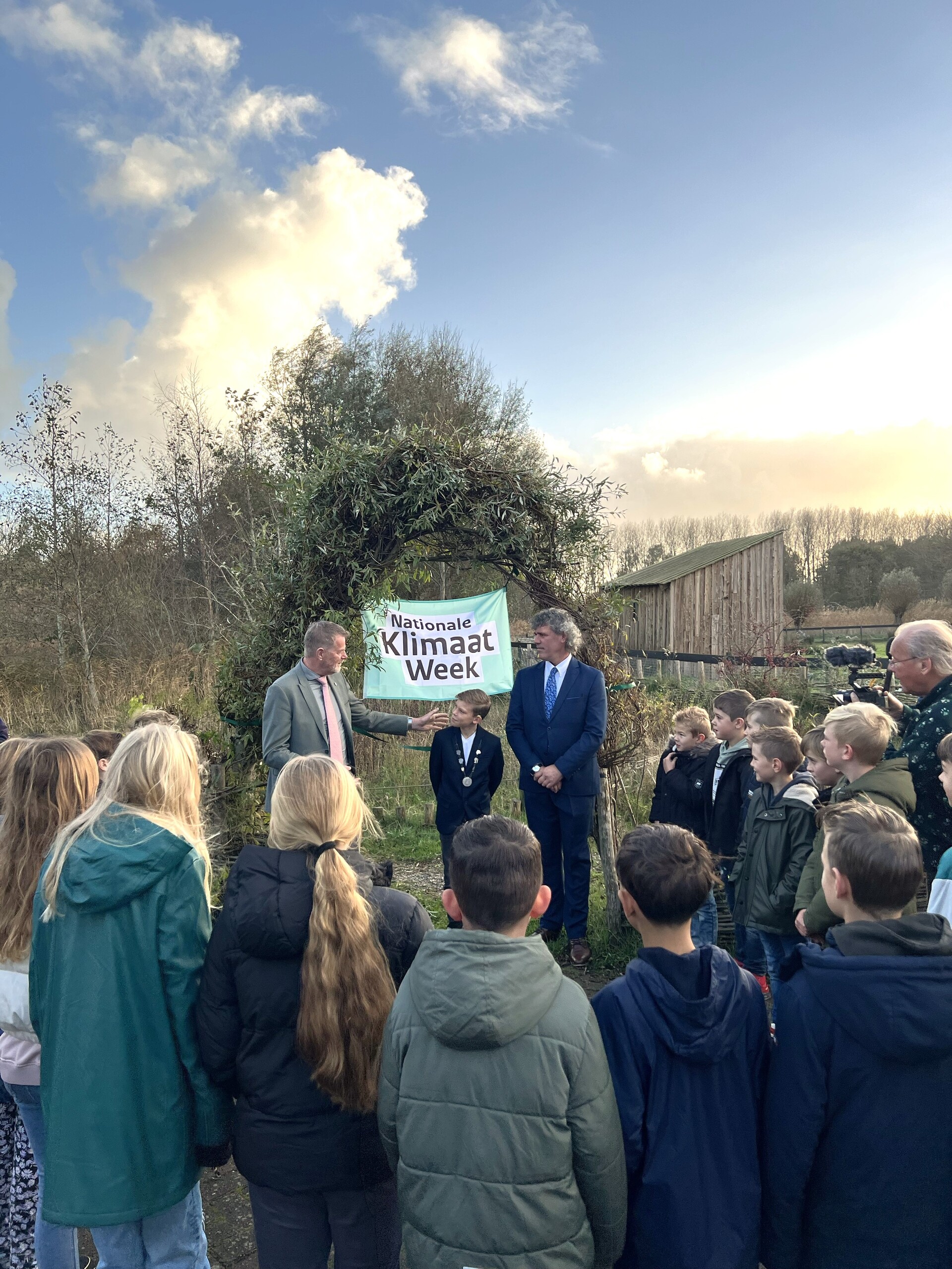 Kinderburgemeester Jip de Jong, wethouder Peter van Diepen en klimaatburgemeester Friso van der Meulen